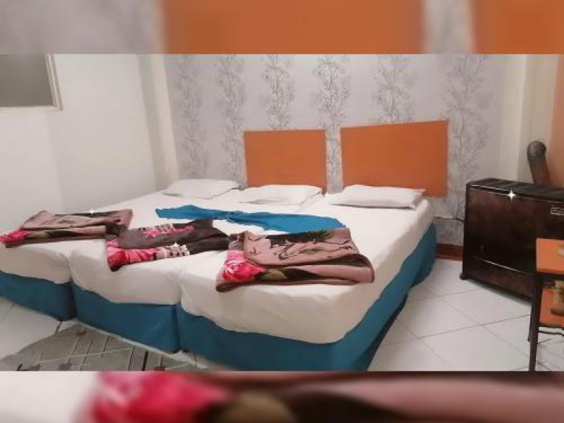 رزرو اتاق 3 تخته هتل گردشگران